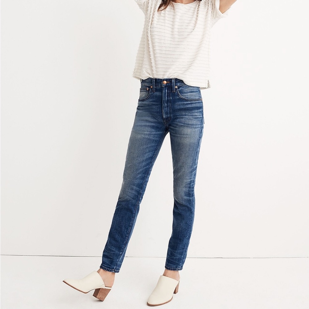 Madewell Women's Straight Leg Jeans in Medium Blue Wash